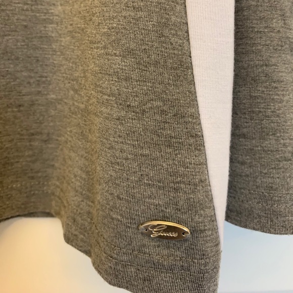 Guess - Picture 4 of 5